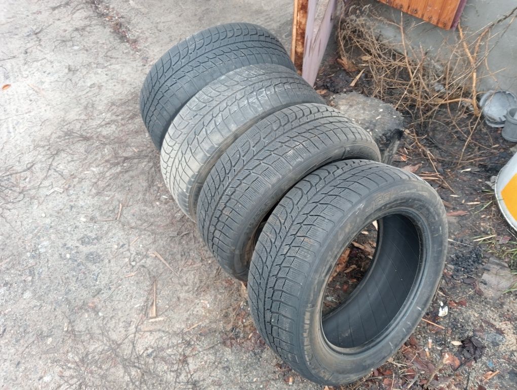 235-55 Michelin x-Ac