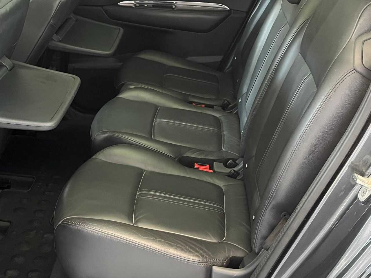 Продам Peugeot 5008 2010. Можна в розстрочку, під викуп.