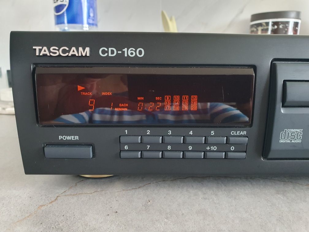 Odtwarzacz CD Tascam CD-160