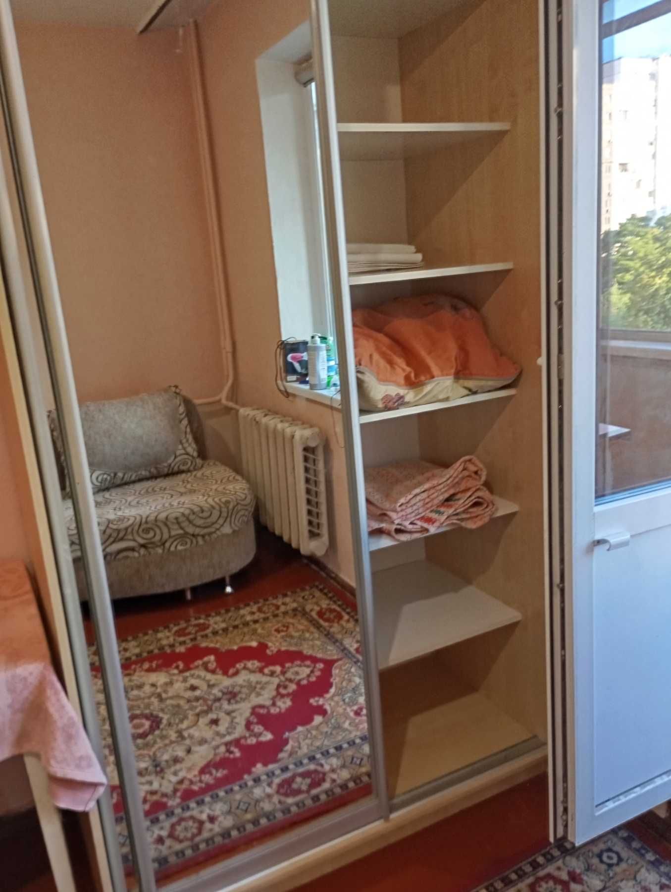 Комната без хозяев, в 500м от м.Минская, Оболонь