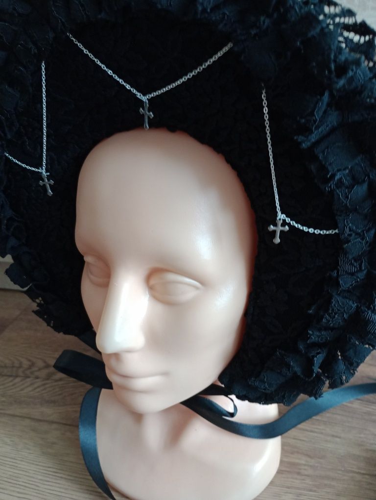Nowy bonnet wiktoriański z krzyżykami alternative