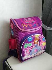 Шкільний рюкзак для початкових класів дівчачий