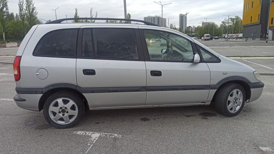 Opel Zafira A 2.0 2002