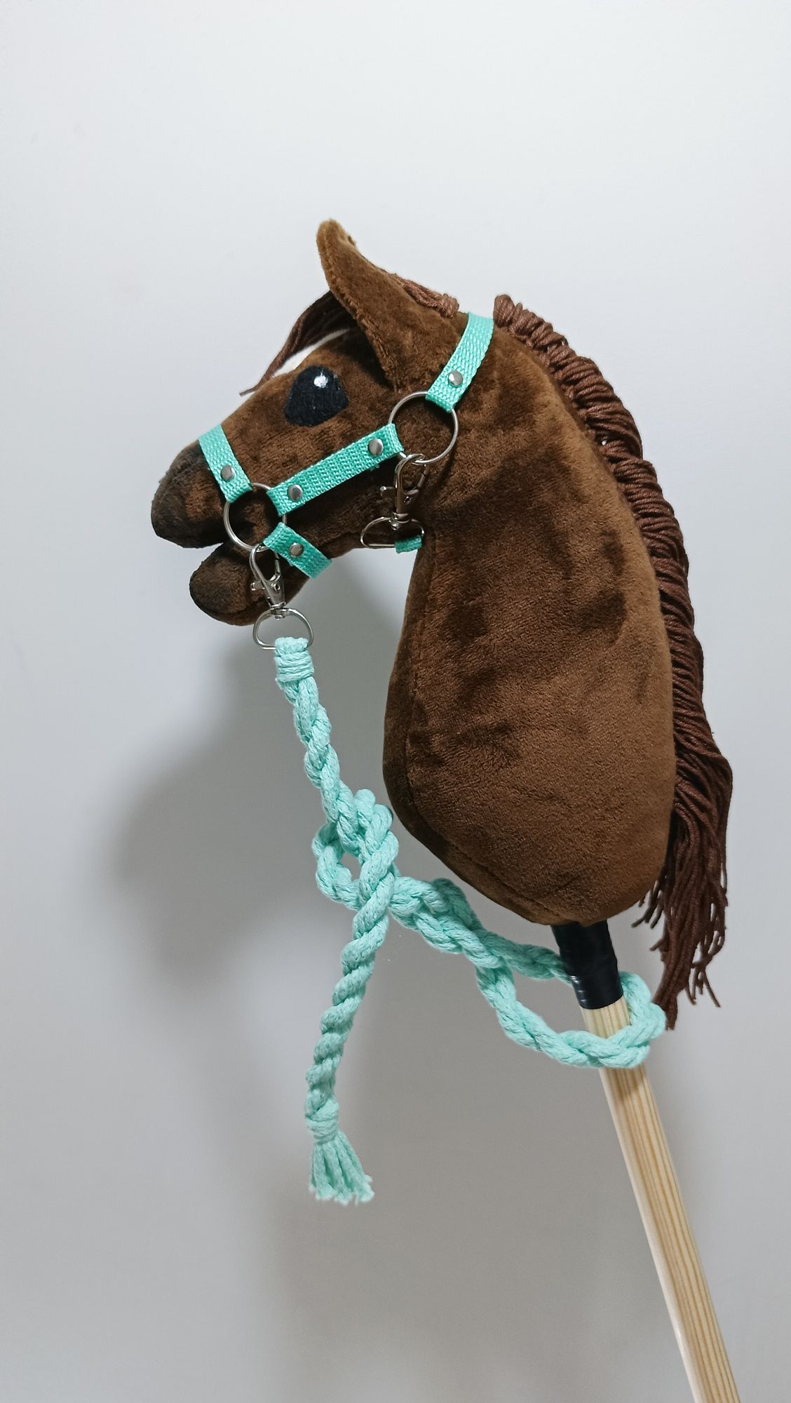 Hobby Horse A5 z kantarem