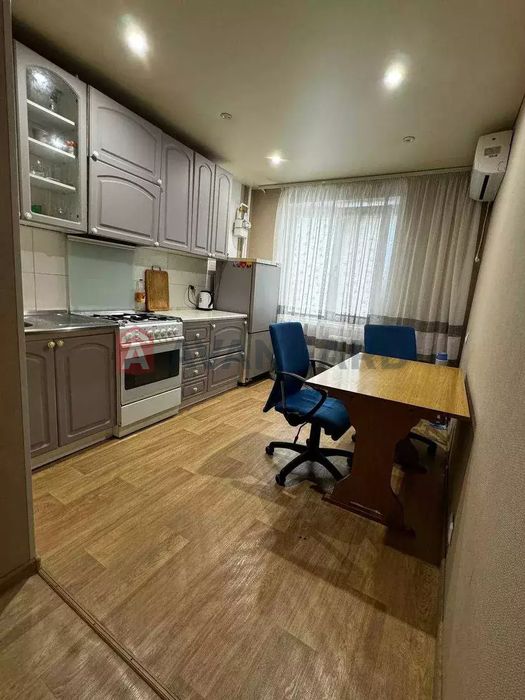 Продам 1к.кв 39кв.м пр.О.Поля 2поверх /12 з меблями та технікою