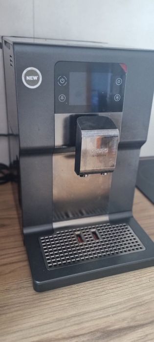Ekspress Krups EA875U Intuition