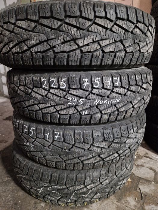 225 75 17 Nokian