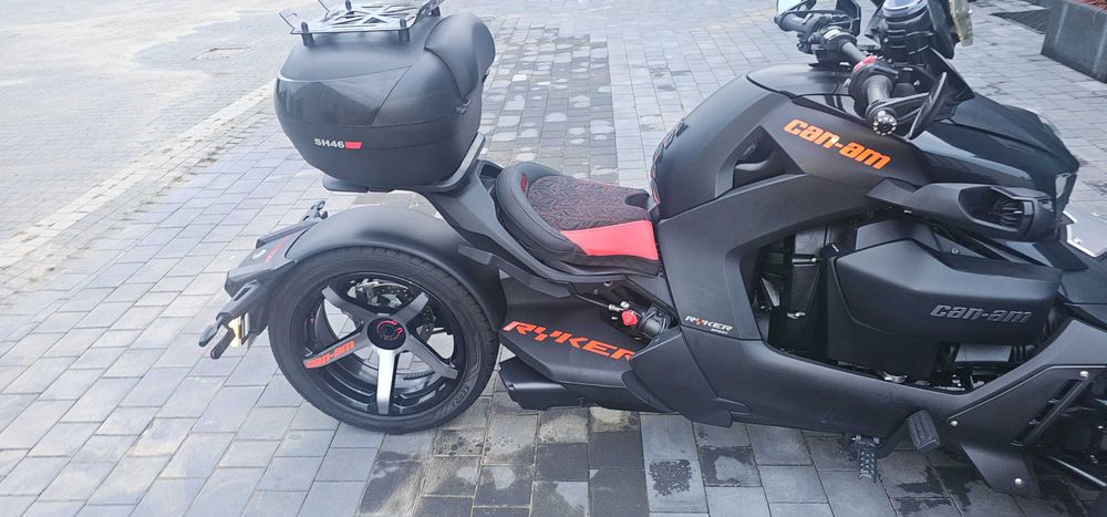 Can-am Ryker  900 Sport