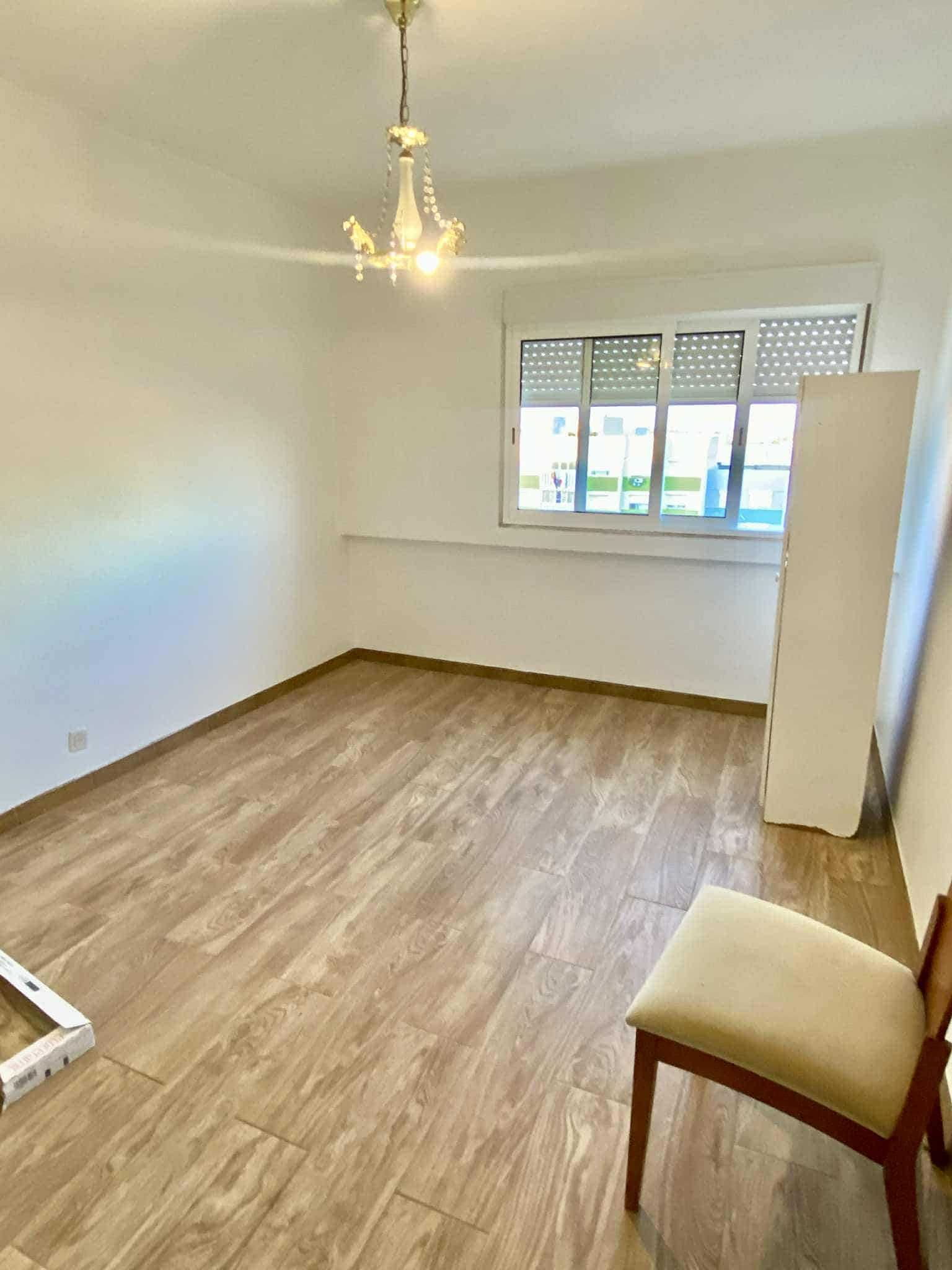 Aluguer Quarto Santo António da Charneca-Barreiro