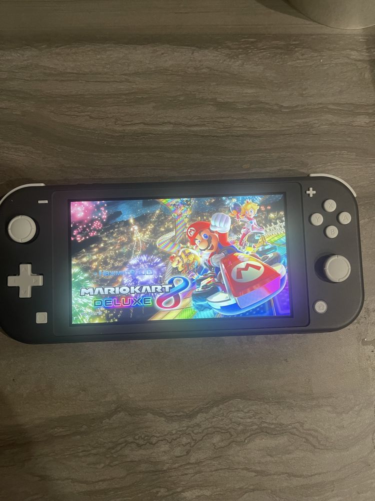 Nintendo switch lite  з іграми