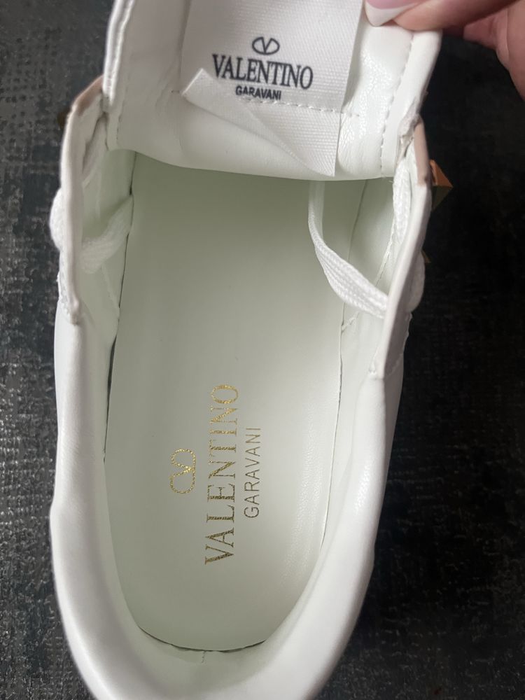 Кросівки кеди Valentino