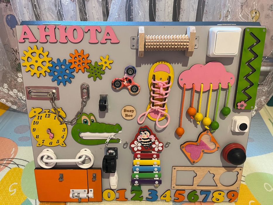 Детский бизиборд.Возможен торг