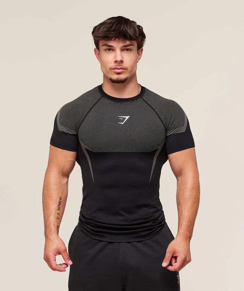 Останній розмір Gymshark Onyx V5 Seamless T-Shirt (Red M)