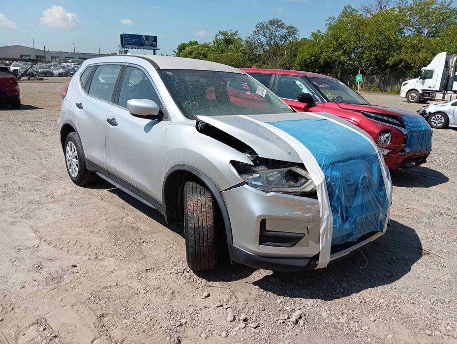 Nisan rogue из США