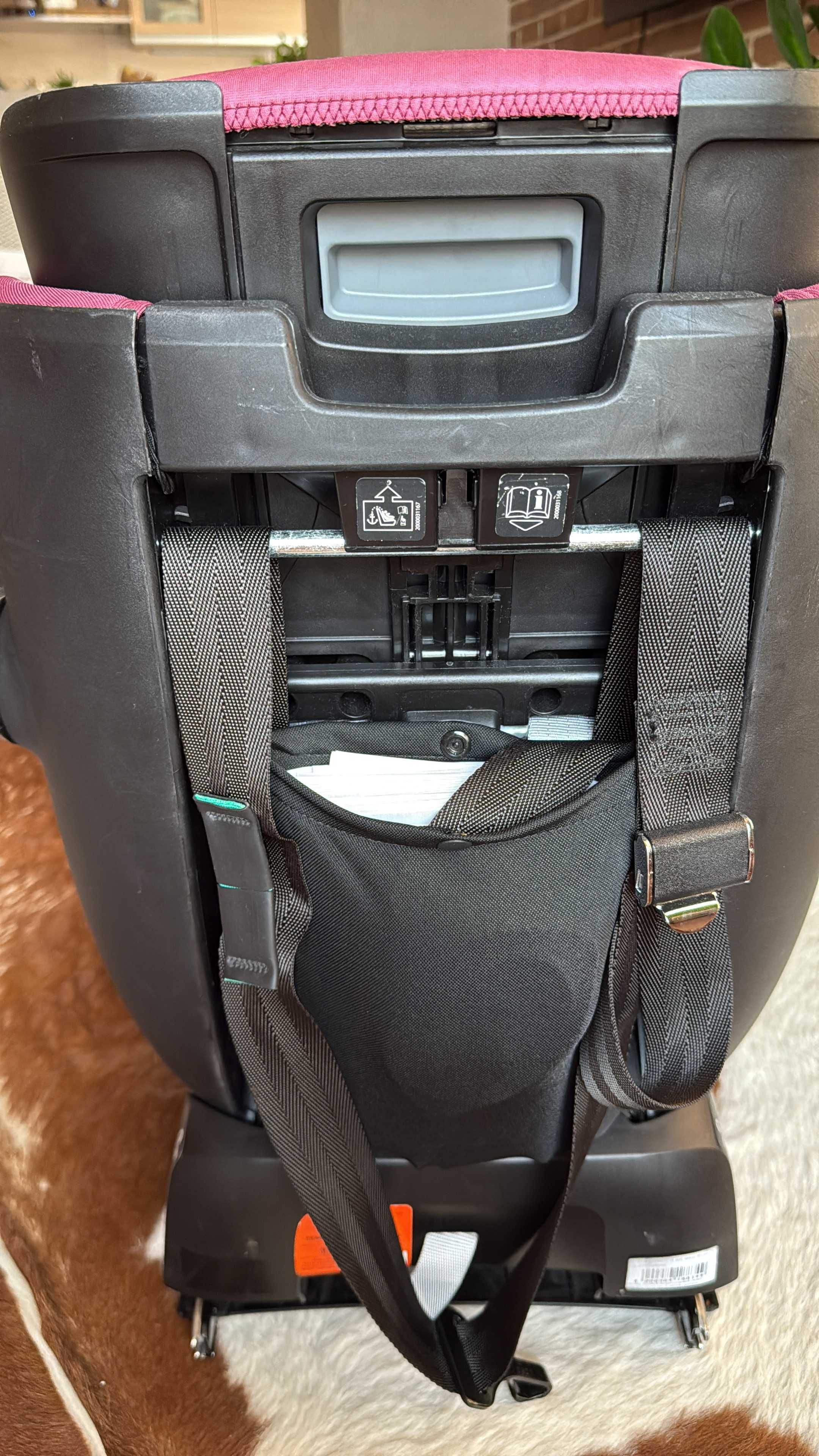Автокрісло Britax-Romer Advansafix IV R Wine Rose б/в