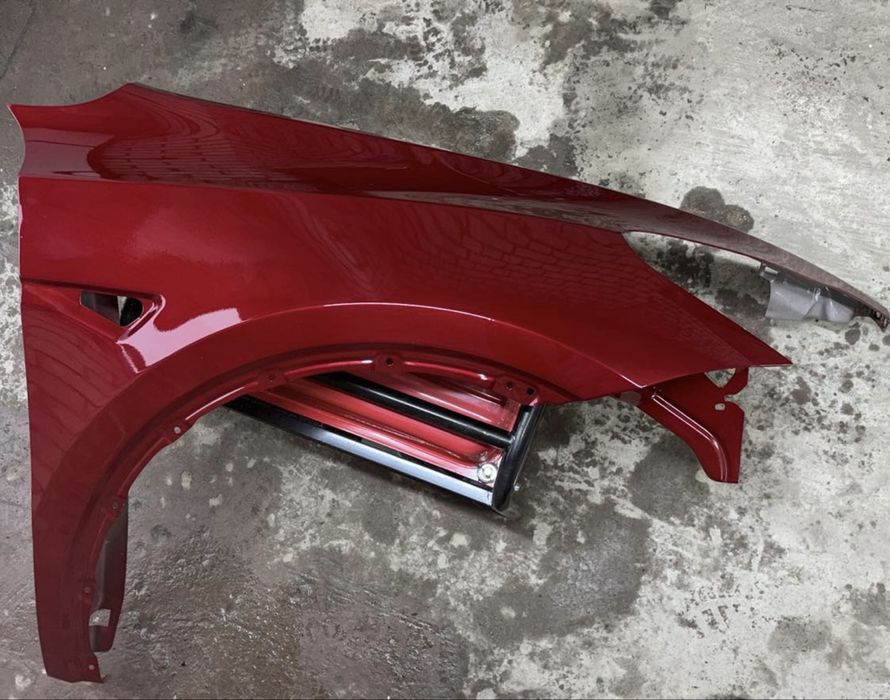 Идеальний стан Крило праве tesla model Y ultra red PR01  M3 MY передне