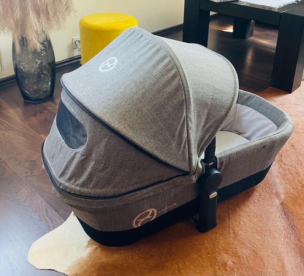 Gondola Cybex Manhattan Grey plus liczne dodatki