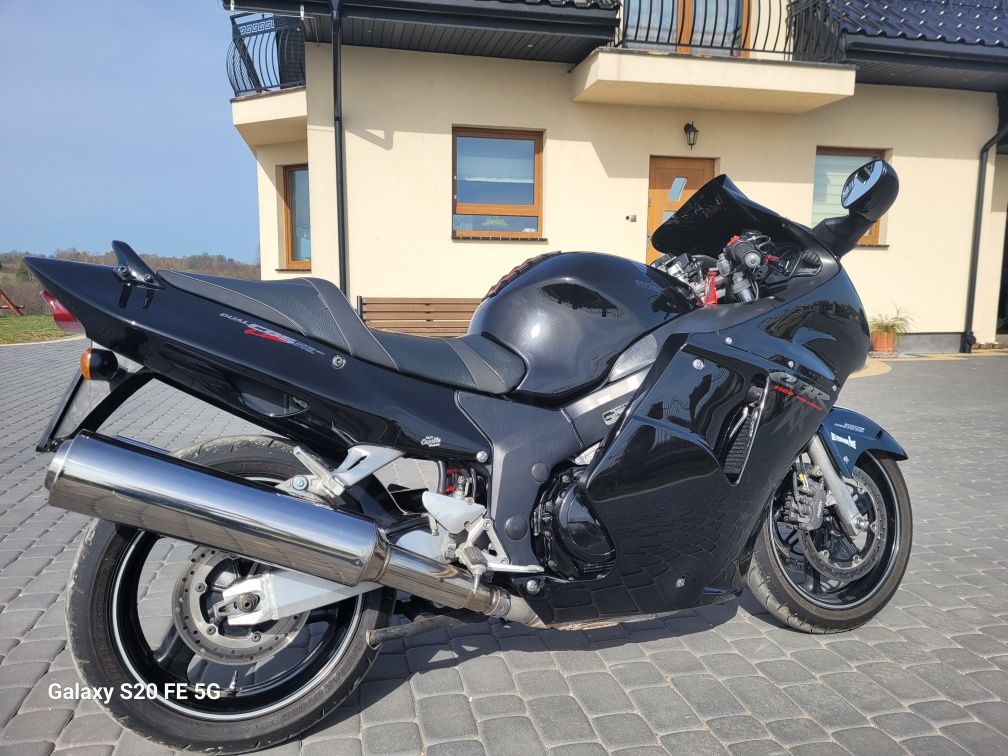 Honda CBR 1100 XX Blackbird 164konie Zamiana