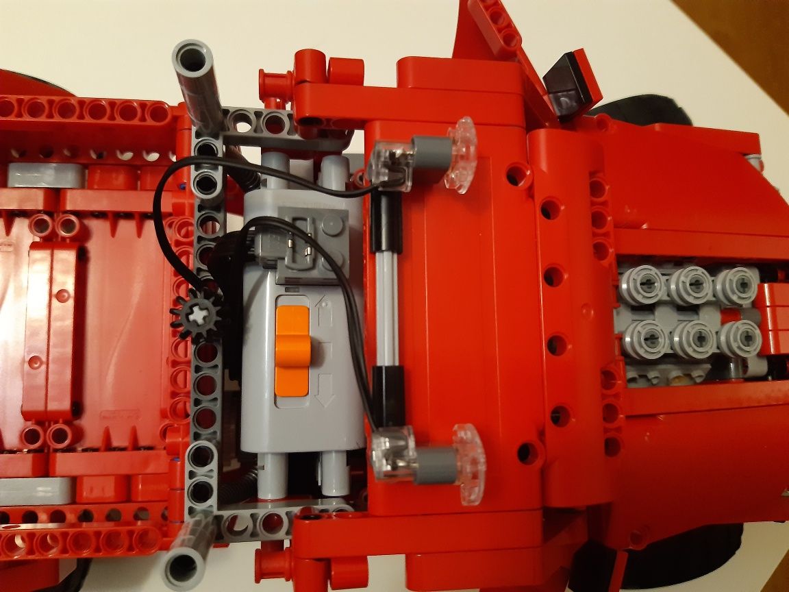 Lego Technic 42029 Ciężarówka z zestawem Power Functions 8293