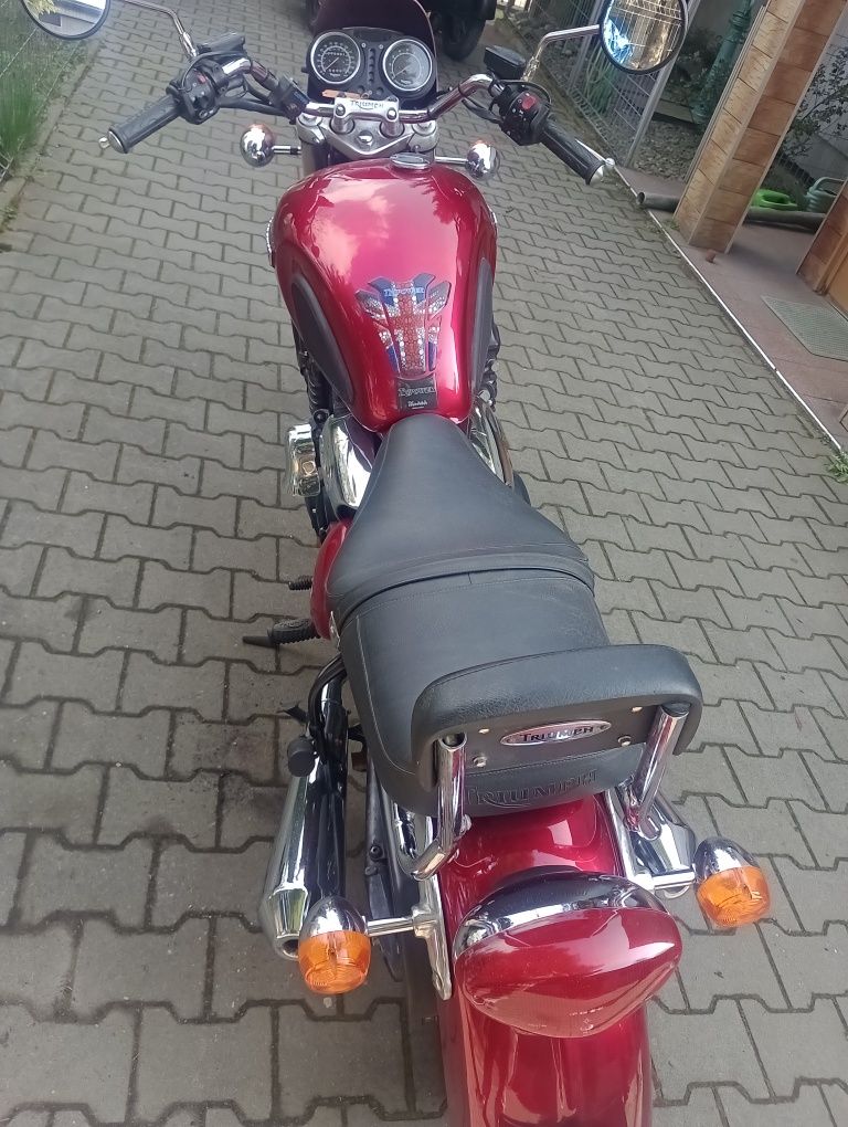 Triumph legend TT 900