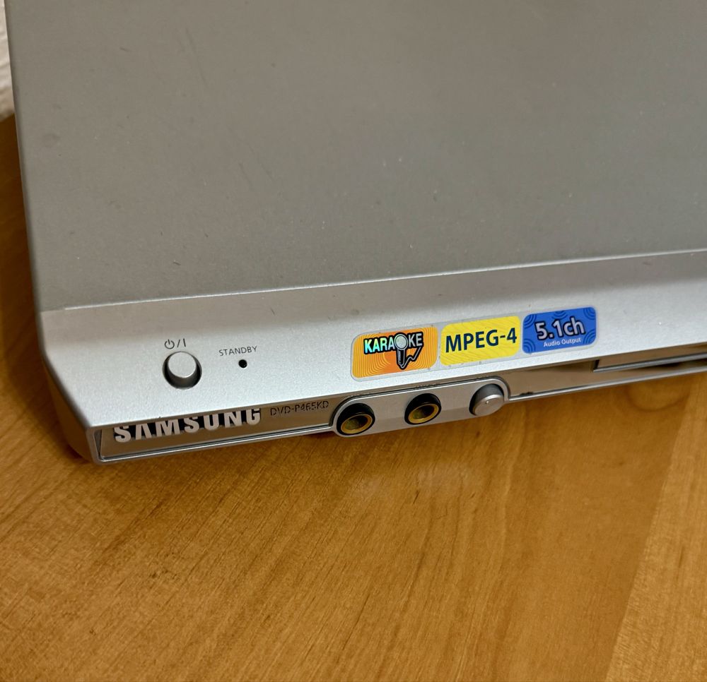 DVD програвач Samsung