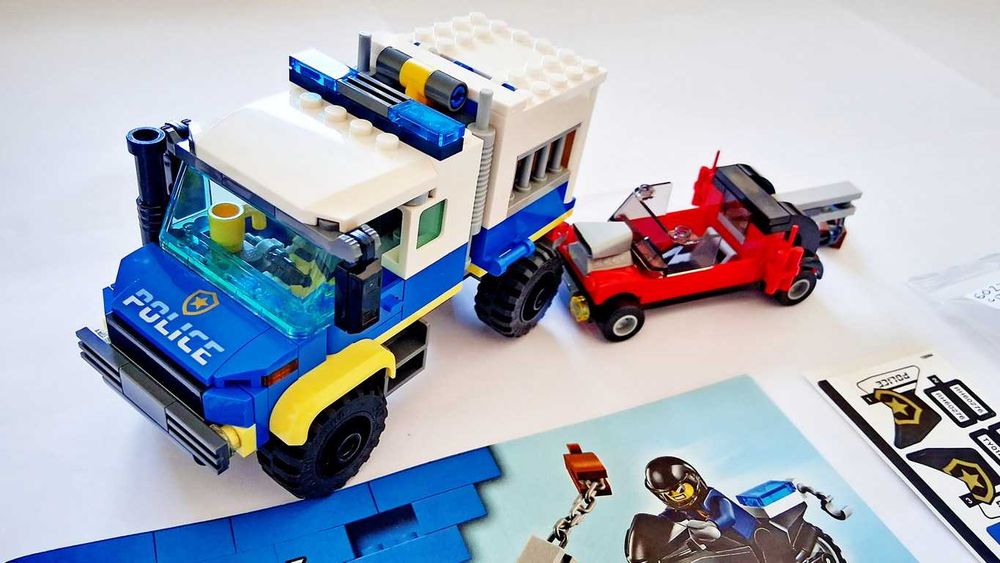 Lego City 60276 Police Prisoner Transport em peças novas semi montado