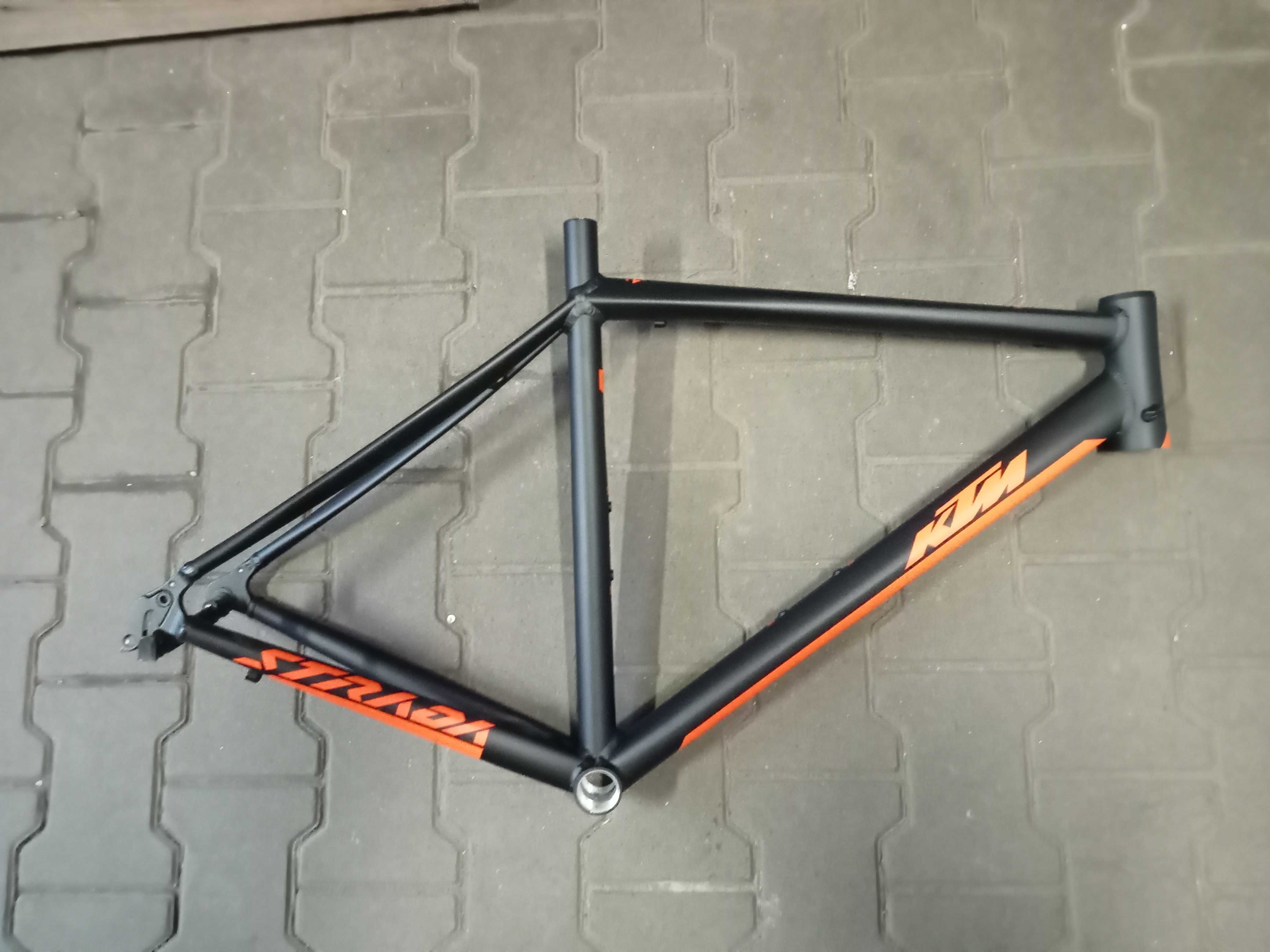 nowa rama szosowa ktm strada 1000,wielkość 52 cm