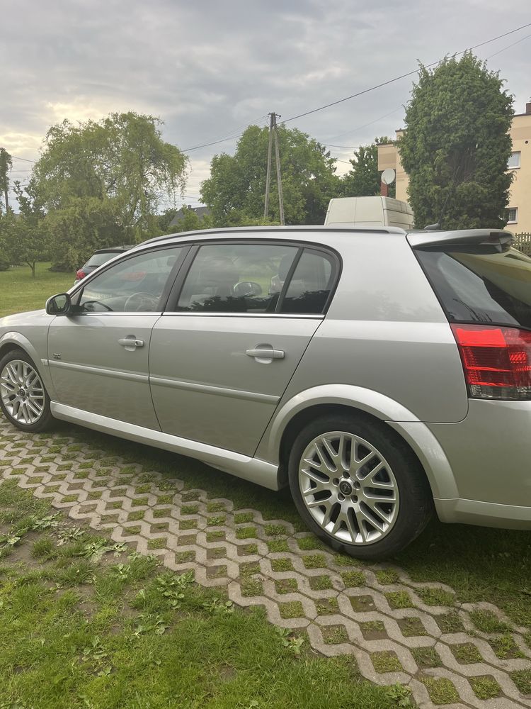 Opel Signum OPC Line 1.9cdti 150km