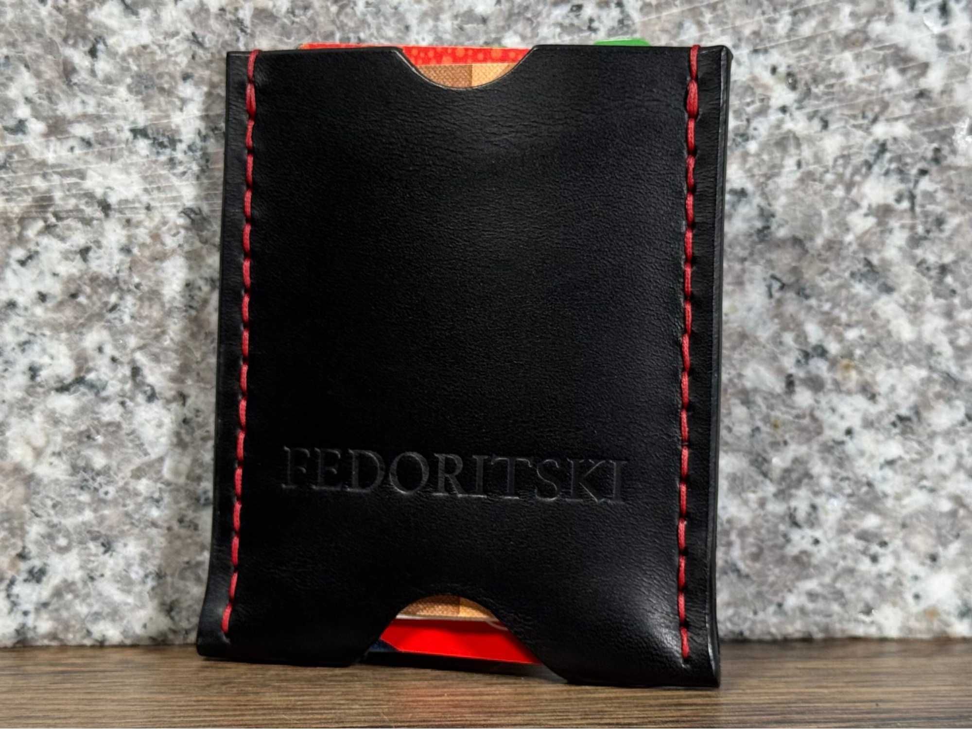 Ręcznie robiony skórzany etui na karty