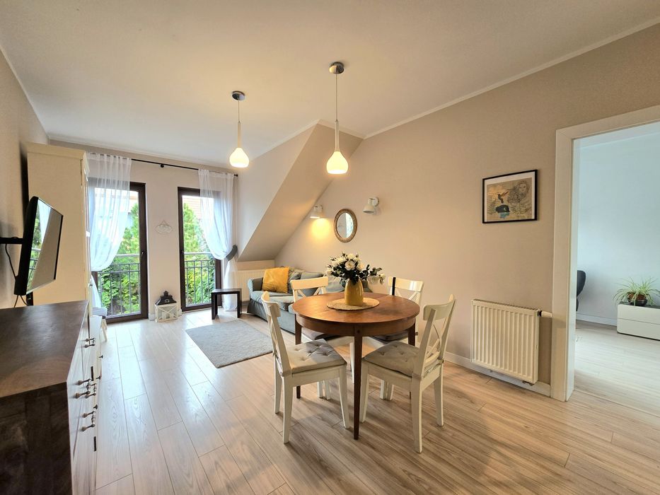 4 pokoje + ogród + komórka lokatorska + miejsce parkingowe. Od zaraz.