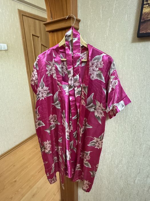 Комплект. Атласна нічна сорочка та халат (є пасок)