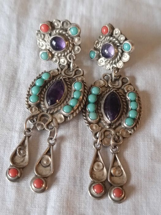 Серьги шикарные. Натуральные аметисты,бирюза ,кораллы. Антик.Мексика