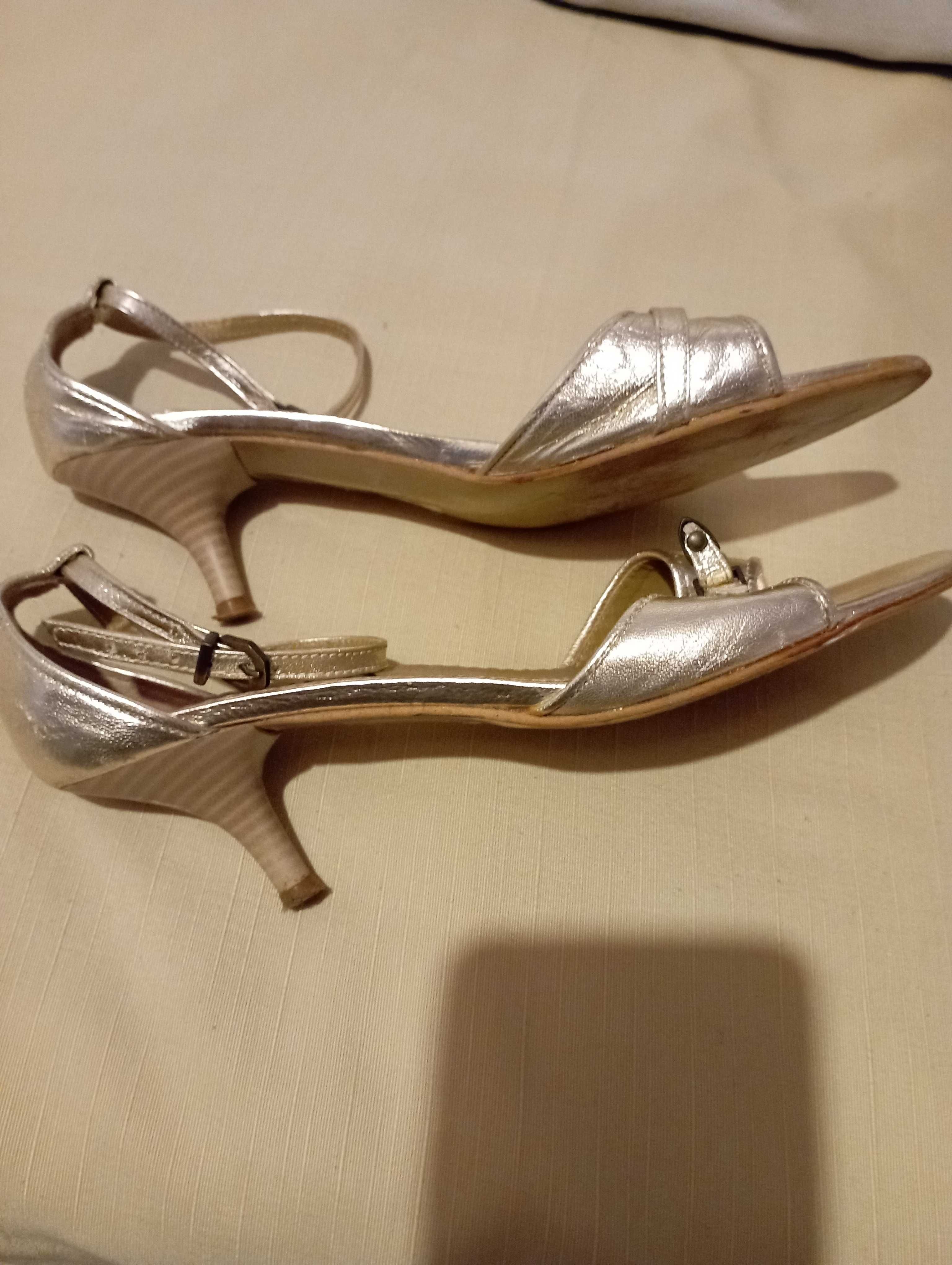 Sapatos de senhora