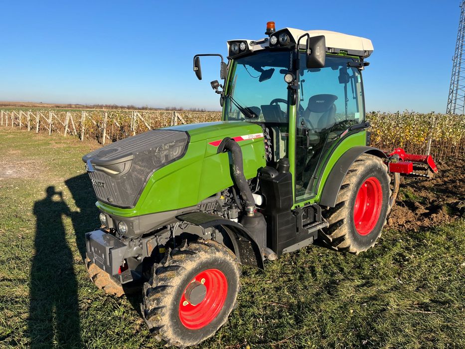 Fendt 210V PROFI idealny stan ciągnik sadowniczy 209 208