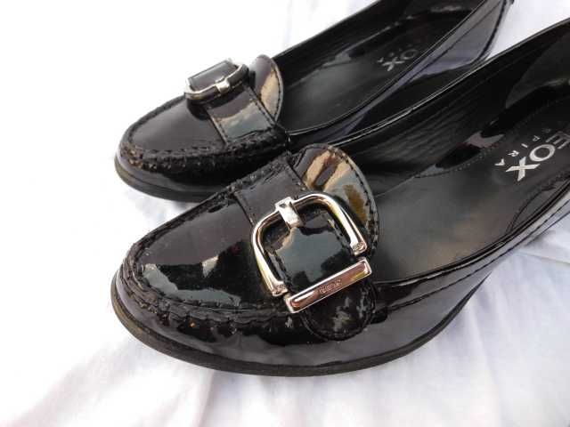 Geox Respira skórzane czółenka koturn 39