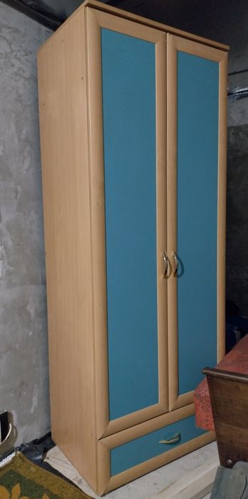 Продам шафу в хорошому стані.