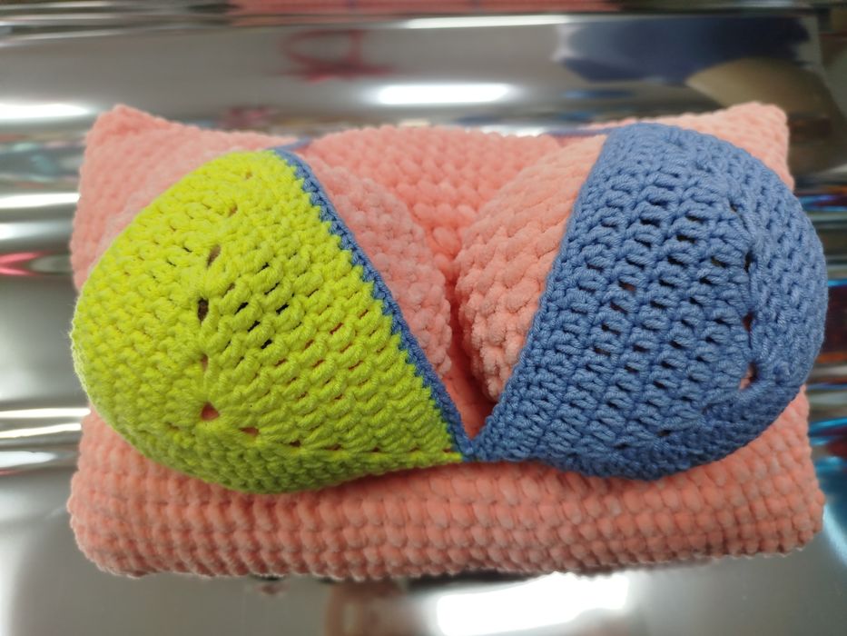 Подушка "Грудь "