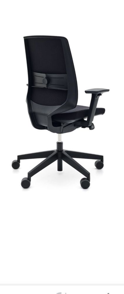Krzesło biurowe-Fotel LightUp czarny