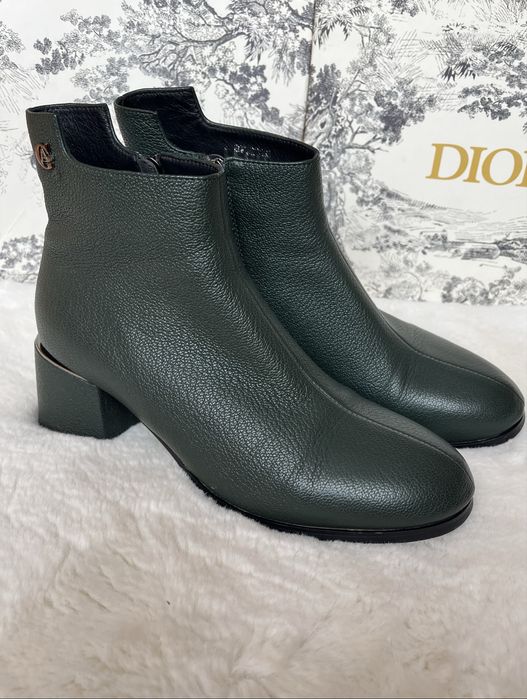 Ботінки жіночі шкіряні