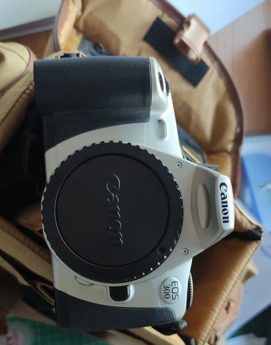 Canon EOS 300 em bom estado