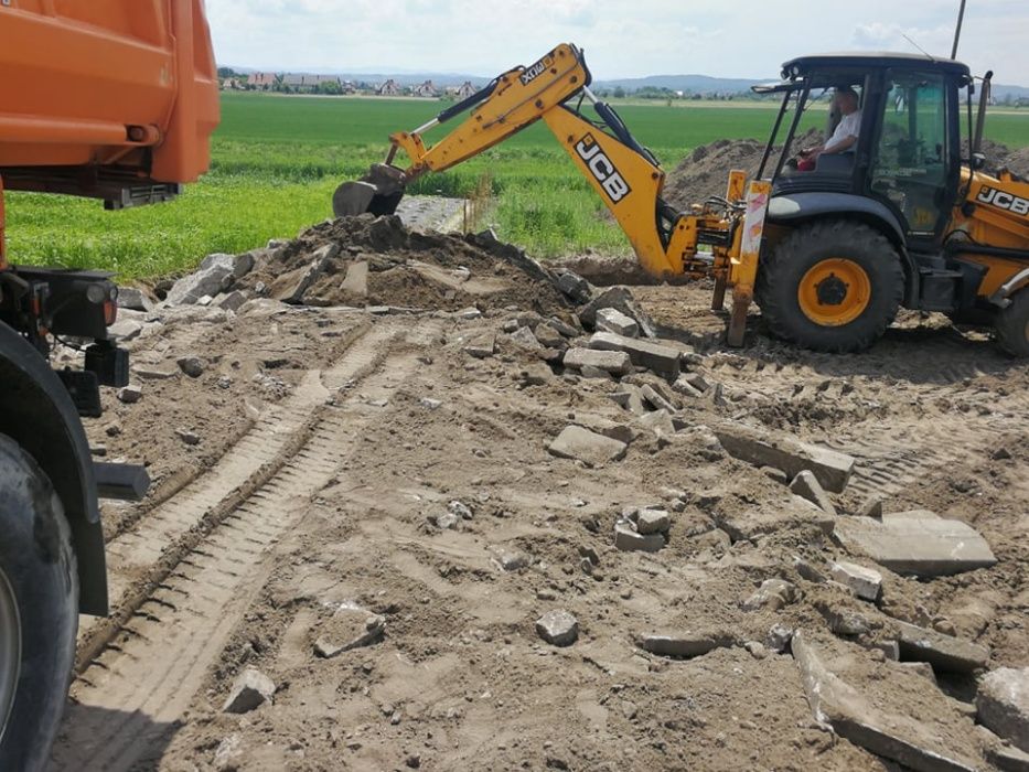 Koparka Wykopy Niwelacja Rozbiórki Utwardzenie Kruszywo Prace Ziemne