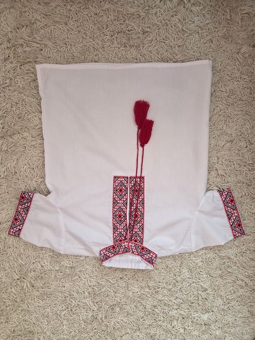 Вишиванка на хлопчика нова святкова