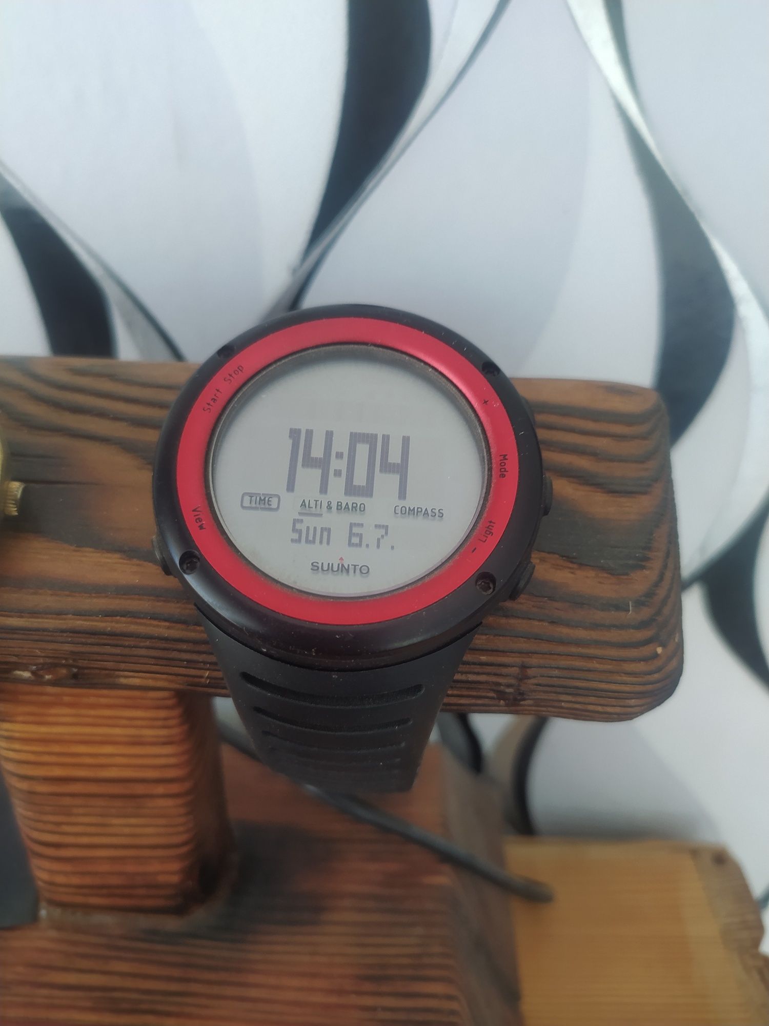 Часы suunto core