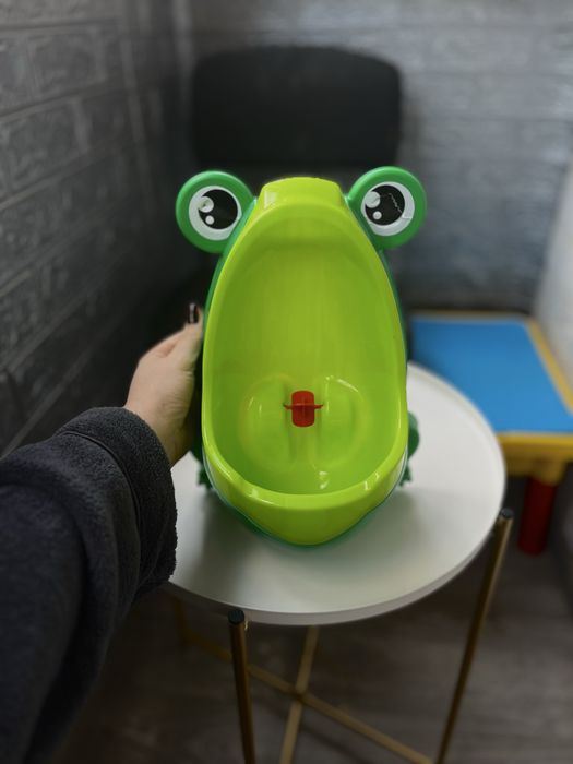 Писсуар и ступенька для малыша