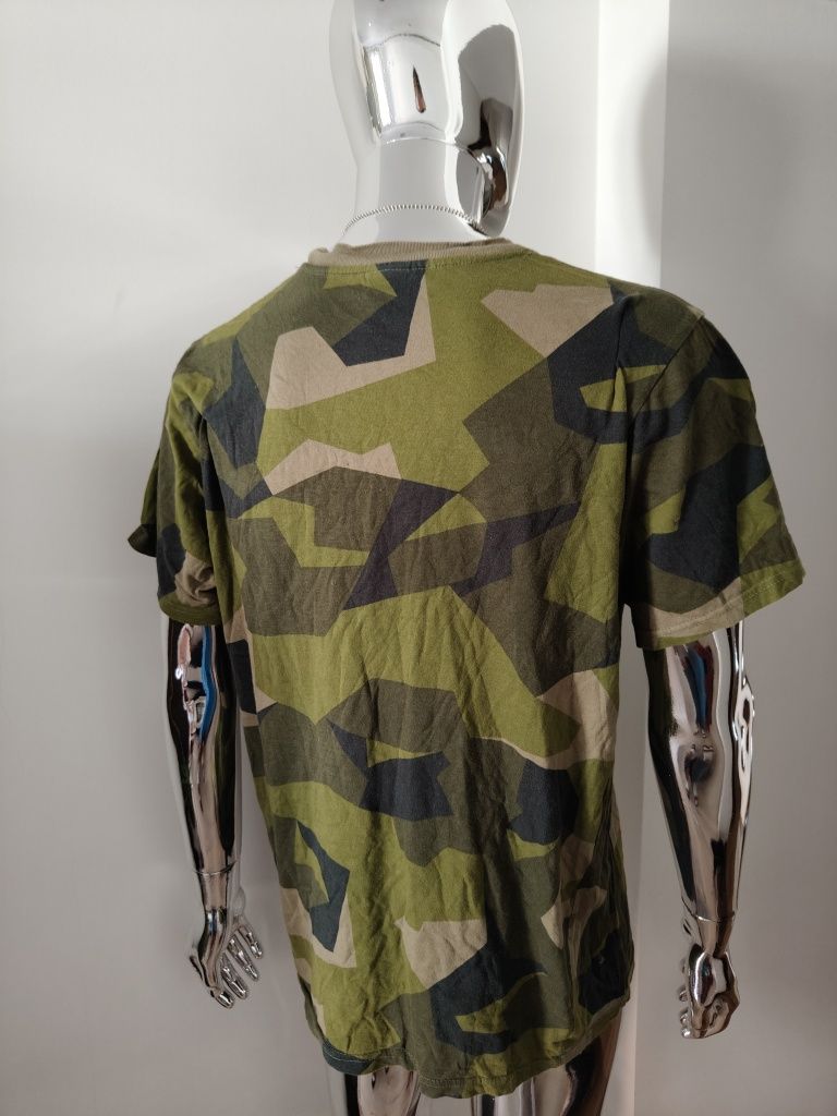 Koszulka w kamuflażu M90