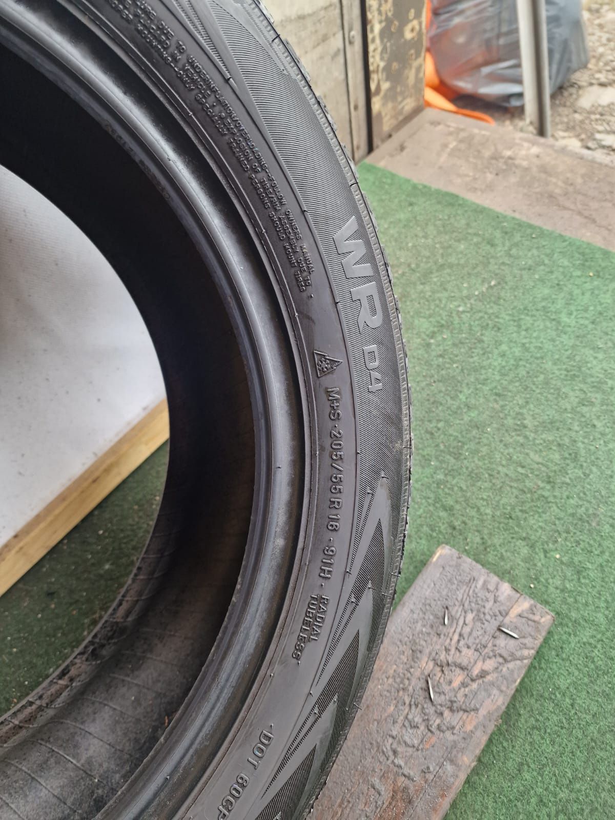 Opony zimowe 205/55/16 Nokian Para 7mm