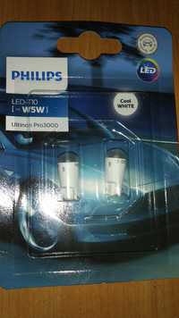 Лампа габарит Philips led w5w T10 cool white ultinon pro3000