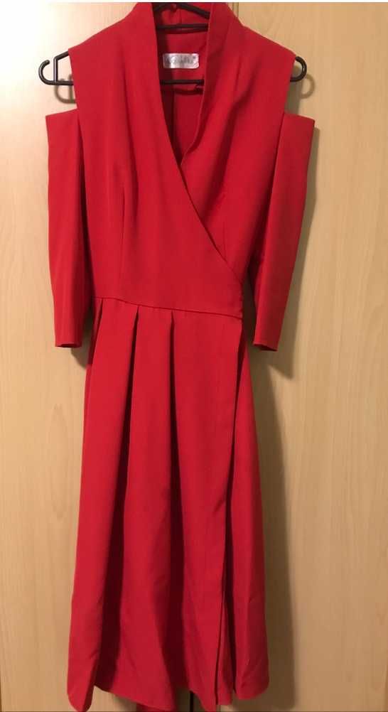 Платье красное с запахом 46-48р