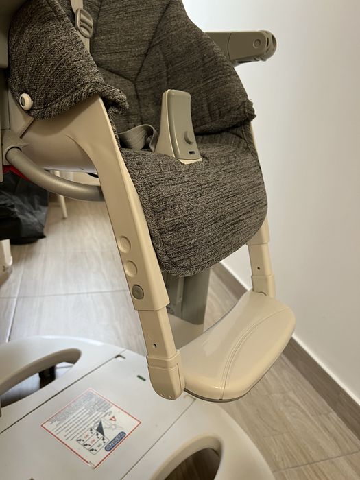 Стілець для годування/ гойдалка Peg-Perego Tatamia Follow me