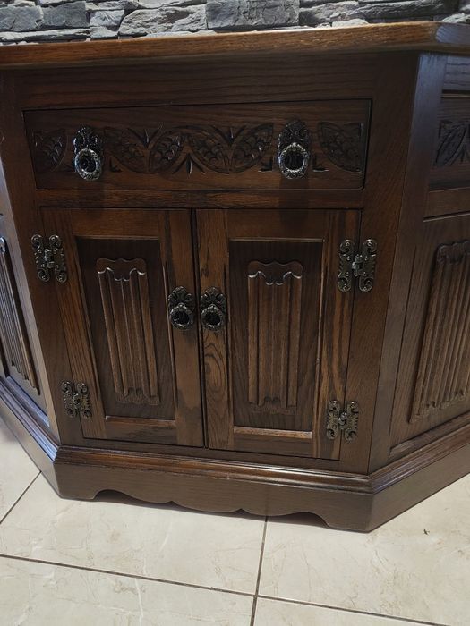 Angielska komoda "Old Charm" z szufladą